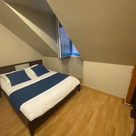 Les Voiles Rouges Apartment